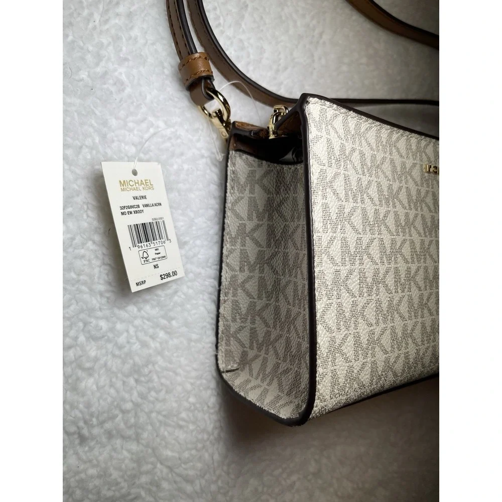 Michael Kors Valerie Medium Logo Crossbody‎ Acorn Vanilla